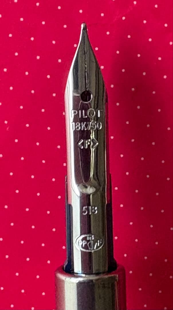 PILOT キャップレス万年筆　ブラックマット　Ｆ